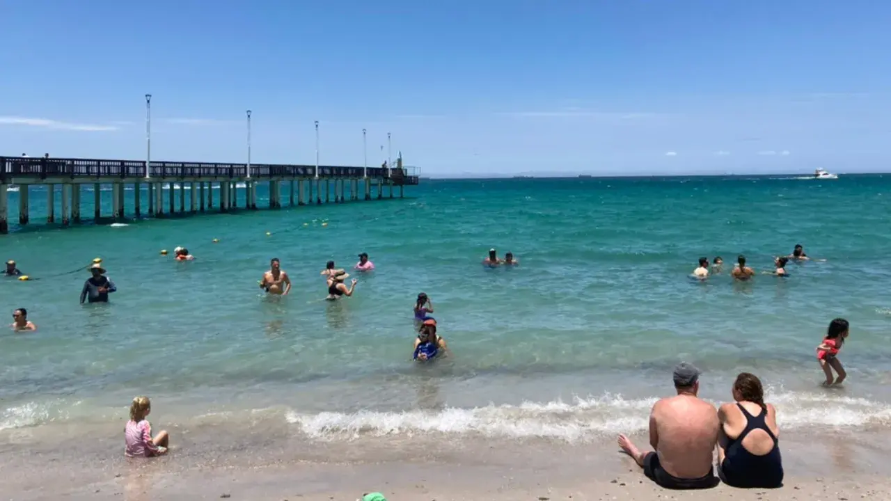 This is a busy beach, at least by La Paz standards.
